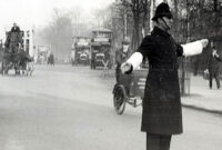 police directing traffic at hyde park corner in london in 1927 - A Review of the Highway Code
